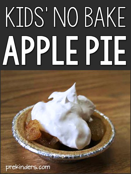 No Bake Apple Pie, Preschool Cooking Activities, Pie Craft, Listening And Following Directions, Kid Cooking, Making Apple Pie, Preschool Cooking, Apple Pie Recipe Easy, Cooking In The Classroom