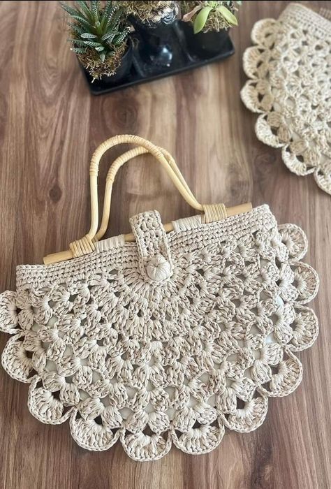 Lidia Crochet Tricot, Simpul Makrame, Crochet Store, Handbag Ideas, Crochet Shoulder Bags, Mode Crochet, Crochet Handbag, Crochet Handbags Patterns, Crochet Purse Patterns