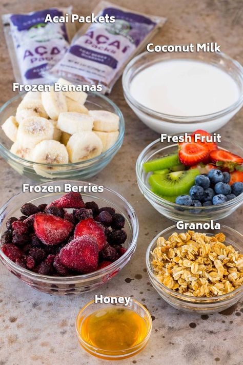 Asie Bowls Fruit Recipe, Coconut Acai Bowl Recipe, Acai Bowls How To Make, Home Made Acai Bowl, Diy Smoothie Bowl Recipes, Meal Prep Smoothie Bowls, Açaí Bowl At Home, Mango Acai Bowl, Acai Bowl Ingredients