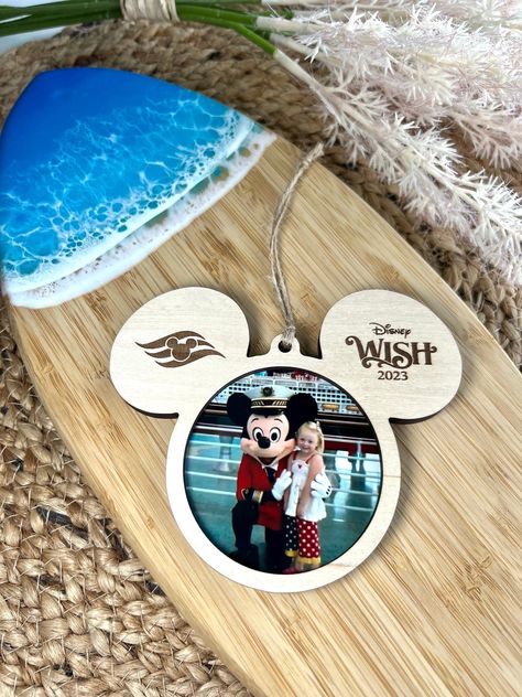 Disney Cruise Mickey Head Photo Frame Ornament - Etsy Disney Cruise Fish Extender Gifts, Cruise Photo, Disney Cruise Fish Extender, Head Photo, Photo Frame Ornaments, Frame Ornament, Fish Extender Gifts, Disney Adult, Fish Extender