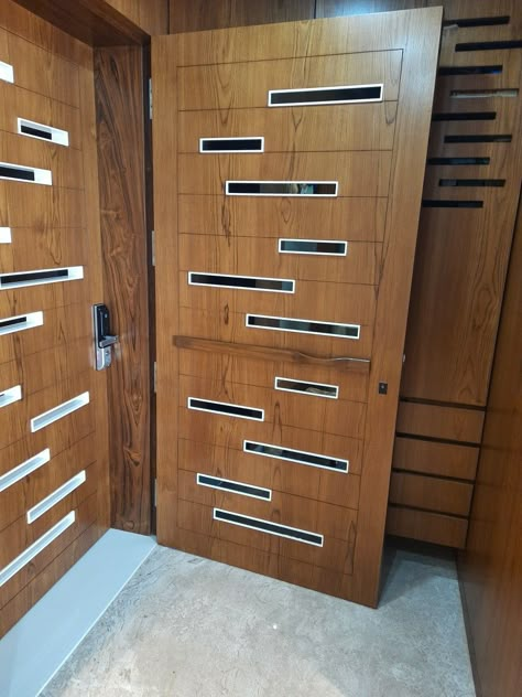 Dor Design, House Entrance Doors, Jali Door, Lcd Panel Design, House Main Door, House Main Door Design, Single Door Design, Wooden Front Door, Door Design Photos