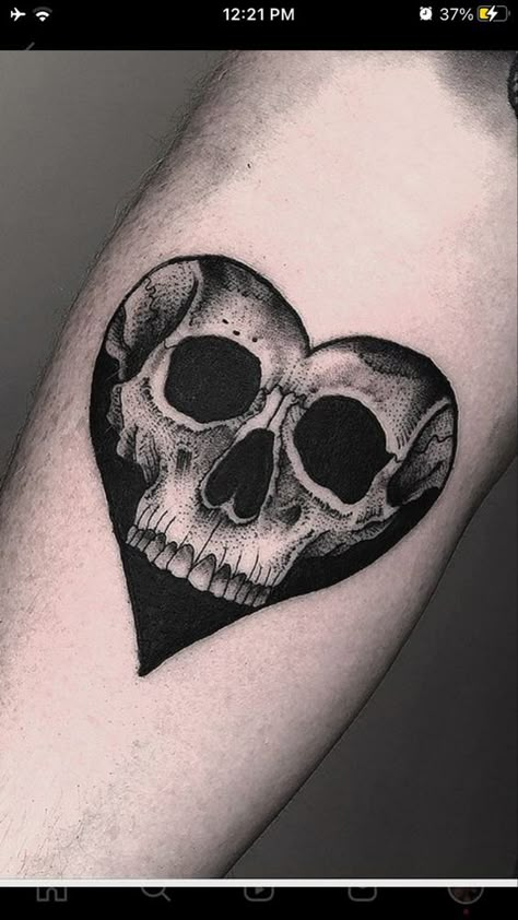 Skull In Heart Tattoo, Tattoos Gothic Dark, Creative Skull Tattoos, Goth Cover Up Tattoo, Spooky Thigh Tattoo, Small Gothic Tattoos For Women, Skeleton Heart Tattoo, Hip Tattoo Cover Up Ideas, Skull And Heart Tattoo