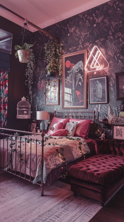 13 Maximalist Bedrooms With 70's and 80's style. Eccentric Style House, Vintage Bedroom Inspo Aesthetic, White Maximalist Bedroom, Maximalist Loft, Alt Room Aesthetic, 90s Home Aesthetic, Modern Maximalist Bedroom, Vintage Room Ideas 70s, Maxamilist Bedroom