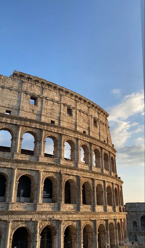 Italy Vibes, Italy Aesthetic, Architecture Old, City Aesthetic, Pretty Places, Rome Italy, Travel Aesthetic, Leaning Tower Of Pisa, Art And Architecture