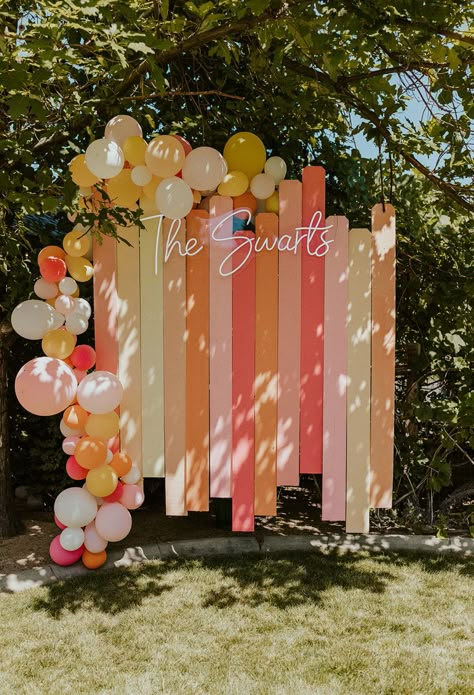 Sweet 17, Grad Party Decorations, בר מצווה, Backdrop Ideas, Grad Parties, Diy Party Decorations, Grad Party, Photo Backdrop, Backdrops For Parties