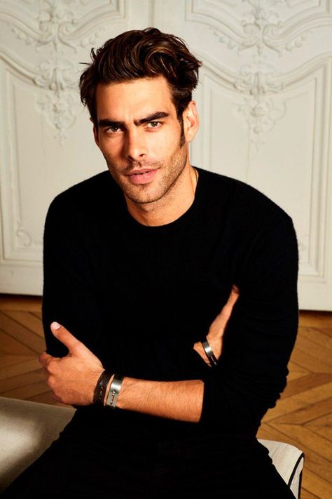 Jon Kortajarena is the Face of Messika Spring Summer 2018 Collection John Kortajarena, Spanish Men, Elsie Silver, Clary And Jace, Handsome Male Models, Marlon Teixeira, Jon Kortajarena, Room Of One's Own, Ivy League Style