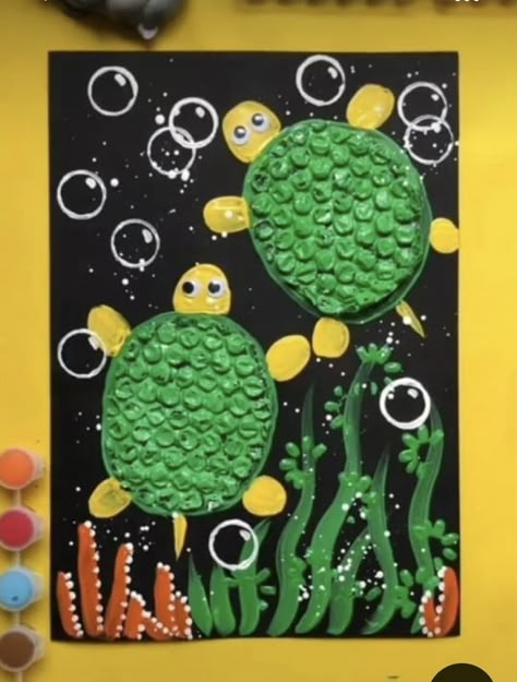 Bubble Wrap Crafts, Homemade Bubbles, Backyard Oasis Ideas, Family Party Games, Diy Home Cleaning, Diy Backyard Landscaping, Butterfly Crafts, Art Activities For Kids, Diy Projects On A Budget