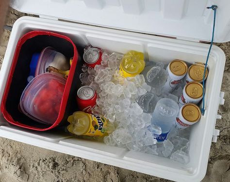 Ice Chest Food Ideas, Ice Chest Hacks, Fishing Trip Food Ideas, Storage House Ideas, Cooler Hacks, Birthday Camping Trip, Tent Camping Food, Portable Meals, Cocoa Bar Sign