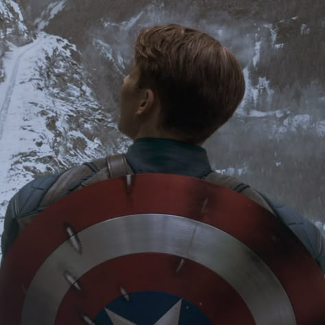 Captain America: The First Avenger Steve Rogers Captain America icon pfp marvel avengers aesthetic superhero hd 4k Marvel Avengers Aesthetic, Captain America Icon, Aesthetic Superhero, Pfp Marvel, Captain America Aesthetic, Scarlett And Chris, America Aesthetic, Avengers Aesthetic, Bucky Barnes Aesthetic