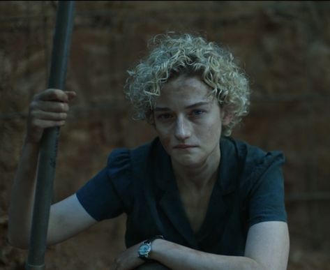 Rdr2 Oc, Ruth Langmore, Julia Garner, Show Movie, Favourite Characters, Character Reference, Movie Characters, Character Inspiration, Favorite Tv Shows