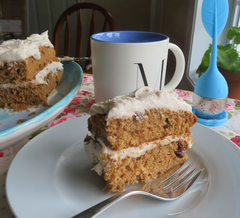 Applesauce Spice Cake For Two Small Batch Applesauce, Snacks For Two, Single Meals, Baking With Applesauce, Applesauce Spice Cake, Applesauce Cake Recipe, Cook For One, Cake For Two, Meals For 1