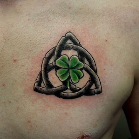 Celtic Clover Tattoos, Irish Shamrock Tattoo, Small Celtic Tattoos, Celtic Tattoo For Women, Trinity Knot Tattoo, Celtic Tattoos For Men, Celtic Clover, Shamrock Tattoo, Ireland Tattoo