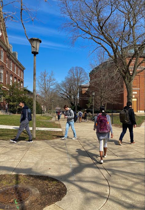 Routine For College Students, Kristen Callihan, Campus Aesthetic, Reset Routine, Life After High School, College Vision Board, College Motivation, Spring Semester, School Campus