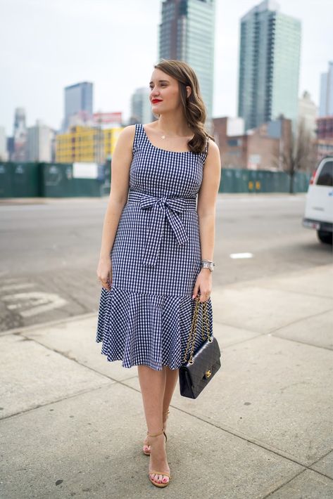 Gingham Midi Dress | Covering the Bases | Fashion and Travel Blog New York City Cotton One Piece Dresses, 50s Womens Fashion, Gingham Midi Dress, New York Lifestyle, Gingham Outfit, Cotton Short Dresses, Striped Dresses, Cotton One Piece, Casual Frocks