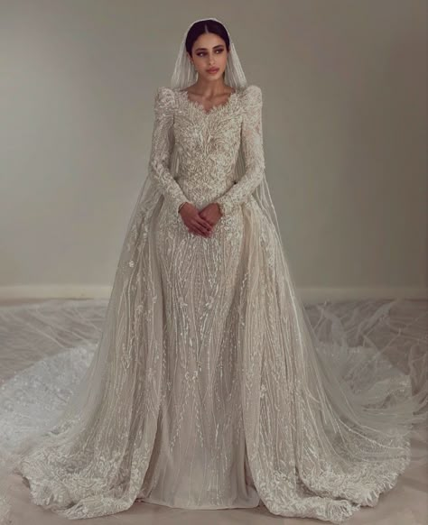 Arabic Style Wedding Dresses, Wedding Dresses Dubai, Long Sleeve Wedding Dress Arab, Hijabi Mermaid Wedding Dress, Iran Wedding Dress, Turkish Wedding Dress Gowns, Wedding Dresses Middle Eastern, Arab Bridal Dress, Hijab Wedding Dresses Turkish