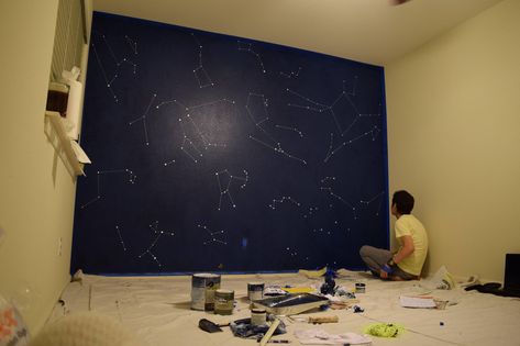 This Dad Transformed His Baby's Room Into an Amazing Galaxy Diy Galaxy Wall, Farmhouse Wall Art Diy, Book Room Ideas, Diy Constellation, Galaxy Painting Acrylic, Paint Galaxy, Diy Textured Wall, Diy Textured Wall Art, Ice Cream Museum