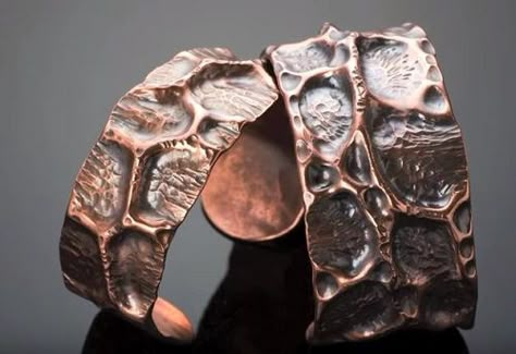 How to Make a Fold Formed Cuff Out of Copper Piping ~ The Beading Gem's Journal Copper Jewelry Diy, Fold Forming, Free Jewellery Making Tutorials, Silver Jewelry Diy, Copper Bracelets, Copper Jewellery, Metal Forming, Metalsmithing Jewelry, Silver Wedding Jewelry