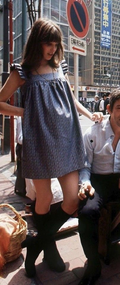 Jane Birkin Fashion, Birkin Blue, French Street Style, 70s Mini Dress, Jane Birkin Style, Birkin Style, 60’s Fashion, Iconic Fashion Moments, French Street Fashion