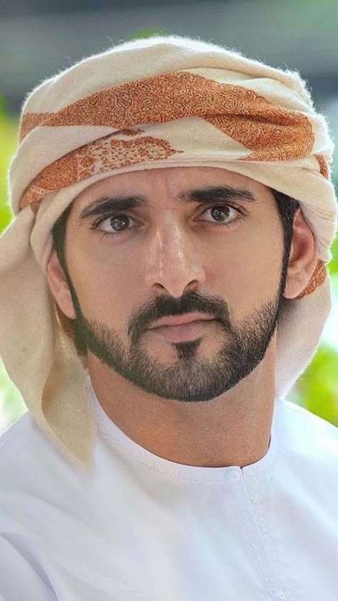 Prince Hamdan Fazza, Dubai Sheikh, Hamdan Bin Mohammed Al Maktoum, Fazza Hamdan, Prince Fazza, Handsome Men Quotes, Royal Family Pictures, Prince Mohammed, Prince Hamdan