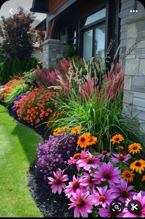 Large Flower Bed Ideas Front Yards, Flower Beds In Front Of House, Backyard Flowers Beds, Front Flower Beds, Side Walk, Flower Bed Designs, Front Garden Landscape, Garden Flower Beds, Backyard Flowers