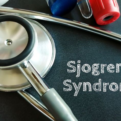 15 Symptoms of Sjogren's Syndrome to Watch Out For - Facty Health Sjogrens Syndrome Symptoms Signs, Sjogrens Syndrome Diet, Sjogrens Syndrome, White Blood Cells, Light Sensitivity, Blood Cells, Dry Eyes, Autoimmune Disease, Healing Herbs