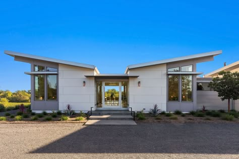 Butterfly Roof House, Stillwater Dwellings, Butterfly Roof, Architecture Today, House Roof Design, About Butterfly, Roof House, Roof Architecture, Butterfly House