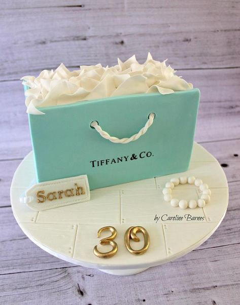 Tiffany gift bag cake. This was a gift for a close friend. Gift Bag Cake Ideas, Handbag Cakes Ideas, Shopping Bag Cake, Tiffany Cake, Tiffany Birthday Party, Tiffany Gifts, Birthday Cake For Women, Tiffany Cakes, Tiffany Birthday