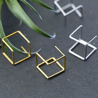 Minimalistic Earrings, Geometry Jewelry, Geometric Box, Jewelry Design Inspiration, Earring Box, Jewelry Lockets, Fine Silver Jewelry, Handmade Box, 925 Silver Earrings