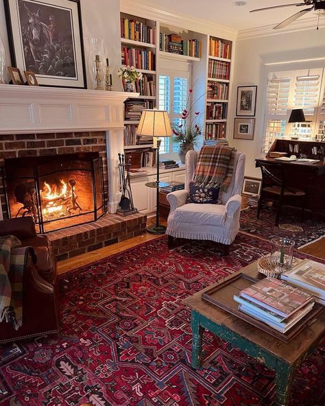 Traditional Eclectic, Public Libraries, Nancy Meyers, All About Books, Design Del Prodotto, Dream House Interior, Eclectic Home, About Books, Home Library