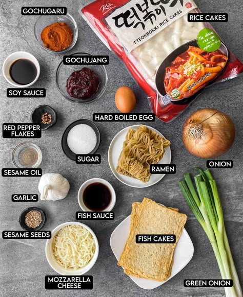 Tteokbokki Ramen, Tteokbokki Recipe Easy, Tteokbokki Recipe, Makanan Rendah Kalori, Cooking The Perfect Steak, Food Korean, Food Infographic, Korean Street Food, Korean Recipes