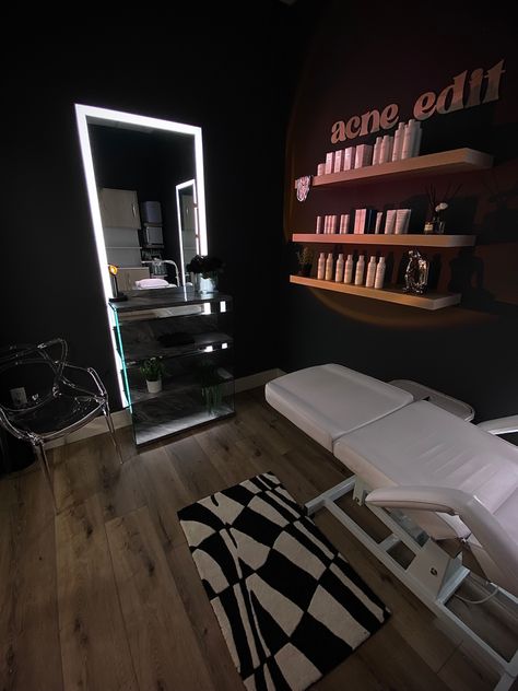 Halloween Esthetician Room, Esthetician Makeup Room, Shared Esthetician Room, Business Room Design, Black Esthetician Room Ideas, Gray Esthetician Room, Black Lash Studio Decor, Esthetician Room In Home, Nail Room Black And White