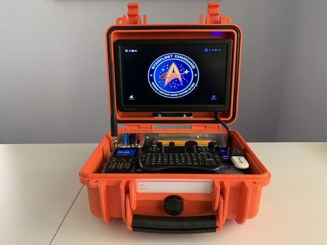 Cool Raspberry Pi Projects, Portable Ham Radio, Raspberry Projects, Dipole Antenna, Radio Kit, Emergency Radio, Computer Projects, Pelican Case, Raspberry Pi Projects