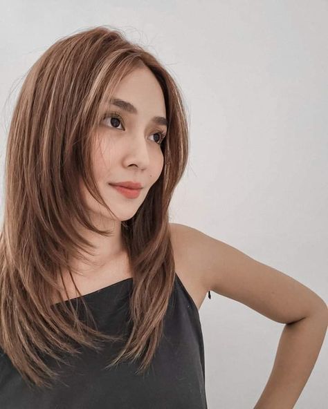 Kathryn Bernardo Hairstyle, Hello Love Goodbye, Julia Montes, Korean Hairstyles, Haircuts For Long Hair With Layers, Haircuts For Medium Length Hair, Layered Haircuts For Medium Hair, Kathryn Bernardo, Medium Short Hair