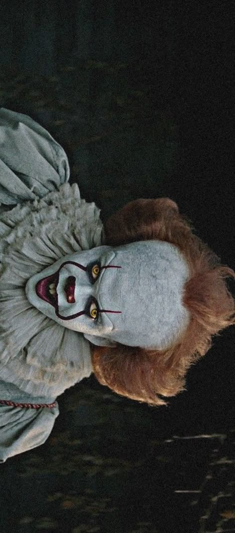 palhaço
pennywise the dancing clown
pennywise
IT 
IT a coisa
losers club
georgie 
wallpaper It Clown Wallpaper, Time To Float Pennywise, Pennywise Images, Pennywise Deadlights, Pennywise Sewer, Pennywise Aesthetic, Pennywise Wallpaper, Pennywise Poster, Horror Reference