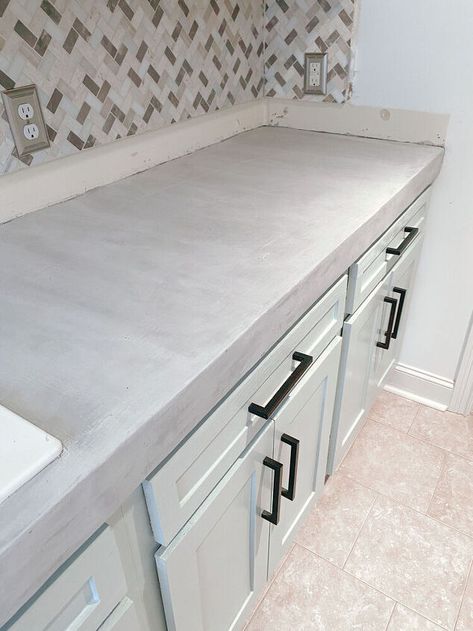 Faux Concrete Countertops, Poured Concrete Counters, Cement Countertops, Countertop Makeover, Concrete Countertops Outdoor Kitchen, Concrete Countertops Over Laminate, Concrete Countertops Kitchen Diy, Concrete Countertops Bathroom, Countertops Concrete