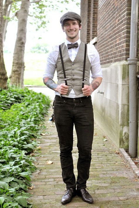 The outfit Groom Attire Vintage, Vintage Outfits Men, 1920s Mens Fashion, Vintage Groom, Black Pants Outfit, Mens Fashion Vintage, 20s Party, Festival Chic, Suspenders Men