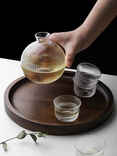 Assiette Design, Bar Deco, Drinking Glasses Set, Sake Cup, Sake Set, Japanese Sake, Phnom Penh, Cute Kitchen, Cup Set