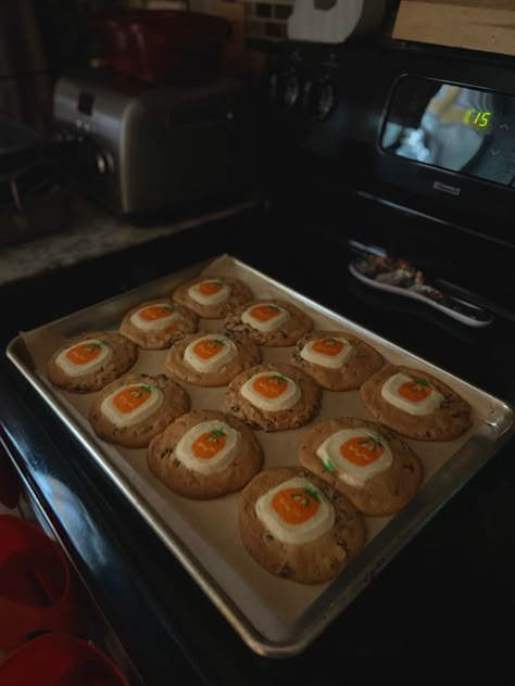 cookies, chocolate chip,pilsbury, halloween, spooky Fall Sleepover, Fall Vision Board, Halloween Sleepover, Fall Szn, Fall Board, Fall Mood Board, Fall Cookies, Fall Mood, Pumpkin Spice Season