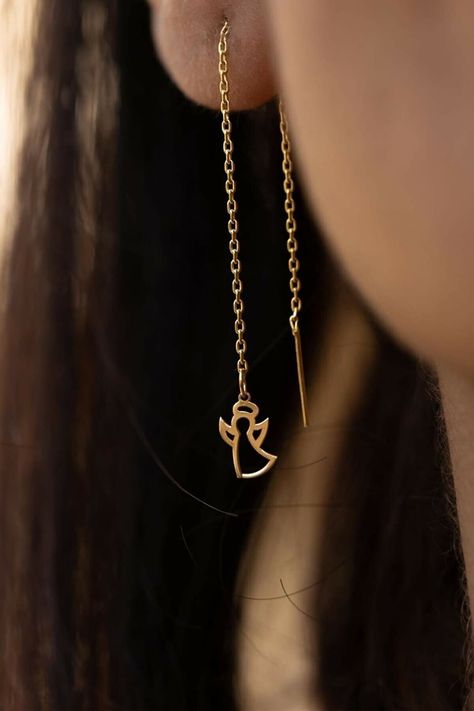 This Threader Earrings item by BayarGold has 5 favorites from Etsy shoppers. Ships from Turkey. Listed on Apr 10, 2024 Minimal Gold Jewelry, Women Angel, Chain Threader Earrings, Nose Ring Jewelry, Long Chain Earrings, Angel Earrings, Arm Jewelry, Gold Angel, White Gold Chain