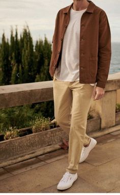 Neutral Tones Outfit Men, Guys Fashion Casual, Mens Smart Casual Outfits, Minimalist Fashion Men, Pants Outfit Men, Classy Outfits Men, Style Evolution, Smart Casual Men, Stylish Men Casual