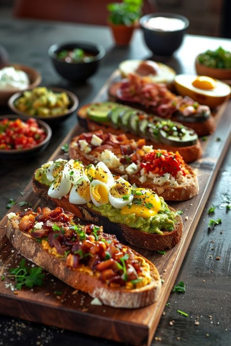 New Brunch Ideas, Late Brunch Ideas, Beautiful Brunch Ideas, Brunch Healthy Ideas, Chicken Brunch Ideas, How To Serve Food On Table, Cafe Brunch Ideas, Coffee Shop Food Ideas Breakfast, Gourmet At Home