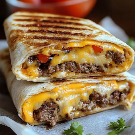 Oh my goodness, have I got a treat for you today! If there’s one meal ... Read More Dinner With Tortilla Wraps, Tortilla Wrapped Burger, Tortilla Wrap Dinner Ideas, Stuff To Make With Tortillas, Fun Quesadilla Recipes, Wraps Recipes Turkey, Best Wraps For Dinner, Burger In A Tortilla, Mission Wraps Recipes