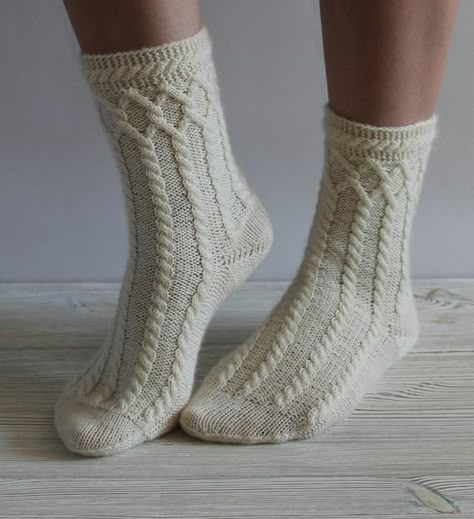 Knitted Hats Kids, Hand Knit Socks, Toddler Socks, Sock Knitting Patterns, Men Socks, Knit Men, Socks Men, Knitted Socks, Winter Socks