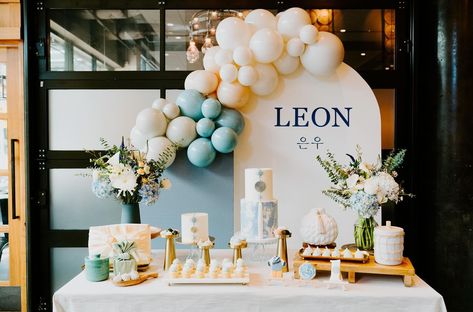 Korean first birthday spread for sweet baby Leon this past weekend 💙 (gorgeous cake and sweets by @jankimgrumbles beautiful decor rentals @brightjoy.events ) #sneakpeek #koreanfirstbirthday #dohl #seattlefamilyphotographer Korean 1 Year Birthday, Dohl Korean First Birthdays Boy, Korean Baby Birthday, Birthday Spread, Cake And Sweets, Korean First Birthday, Instagram Korean, Korean Cake, Korean Babies