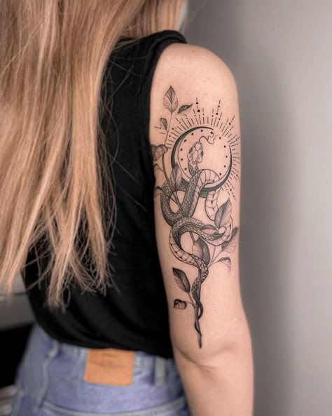 Witchy Full Sleeve Tattoos For Women, Dragon Sun Tattoo, Snake Sun Tattoo, Tattoo For Arms Women, Ornamental Snake Tattoo, Snake And Sun Tattoo, Snake Tattoo Women, Snake Floral Tattoo, Pretty Sleeve Tattoos For Women