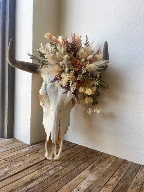 artisan florals – fourfortyco Steer Horn Floral Arrangement, Deer Skull Flower Arrangements, Cow Skull Flower Arrangements, Cow Skull Photography, Custom Cow Skull, Cow Skulls With Flowers, Cow Skull Floral Arrangement, Deer Skull Wreath, Decorated Cow Skulls Diy