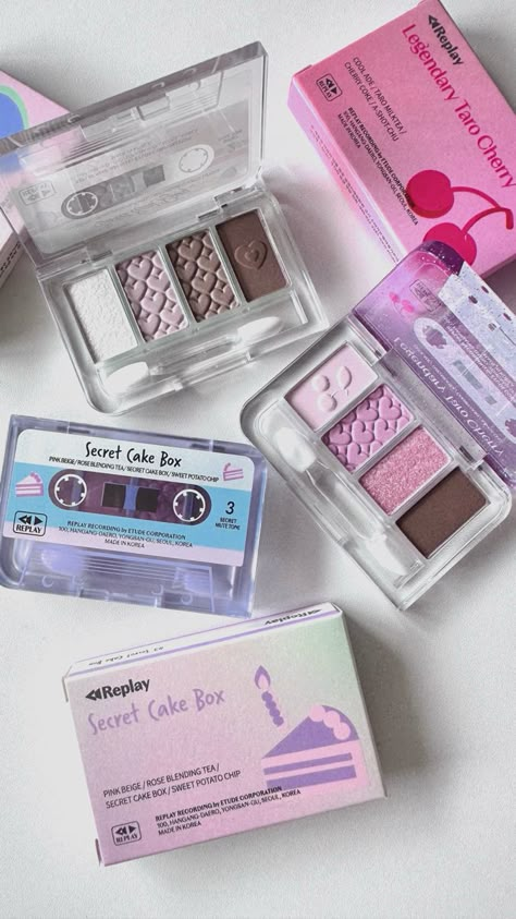 Shinee Replay, Etude House Eyeshadow, Etude House Makeup, Maquillaje Aesthetic, Random Idea, Wax Roller, Cosmetics Store, Makeup Nails Designs, Makeup Package