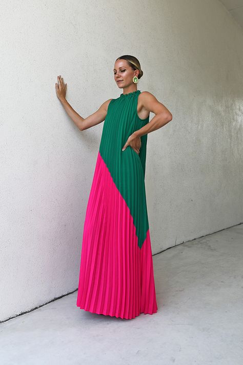 Dress: Sail to Sable x Jenn Lake // Earrings: The Ninon // Sandals: Gucci Long Dress Casual Summer, Long Dresses Casual Maxi, Blair Eadie, For Wedding, Elegante Casual, Colour Blocking, Long Dress Casual, Pleated Maxi Dress, Pleated Maxi