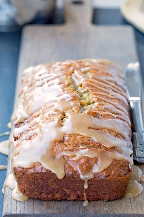 Bread Glaze Recipe, Banana Bread Glaze, Bread Glaze, Glazed Banana Bread, Butter Banana Bread, Moist Banana Bread, Best Baking Recipes, Browned Butter, Velvet Cupcakes