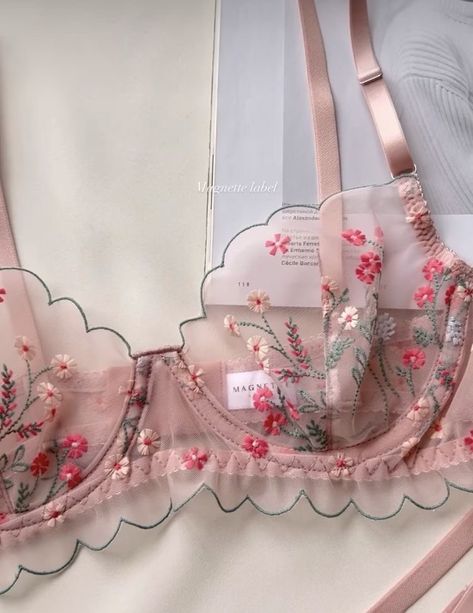 ᴅᴇʀʏᴀ on Twitter: "flower lingerie 🌷🌸 https://t.co/bgdR53CnVG" / Twitter Flower Lingerie, Pretty Bras, Lingerie Inspiration, Cute Bras, Office Fashion Women, Cute Lingerie, Lingerie Outfits, Pretty Lingerie, Lingerie Fashion